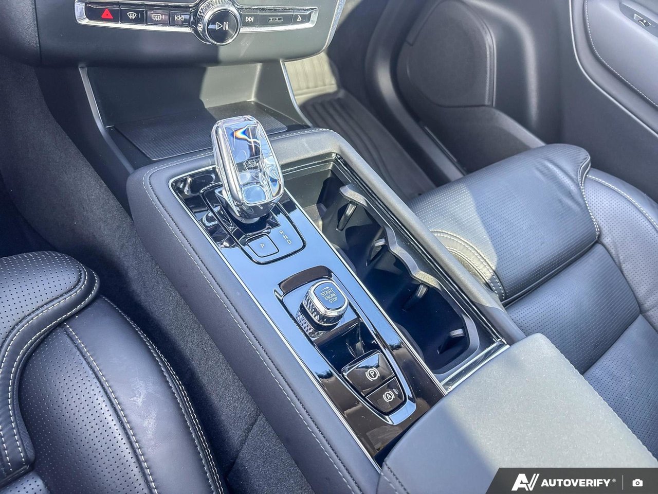 2026 Volvo XC90 Ultra Bright Theme-18
