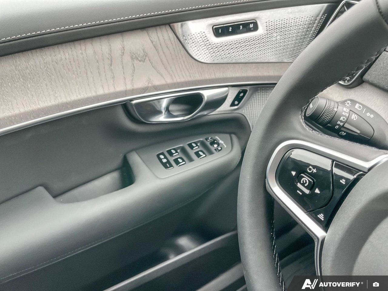 2026 Volvo XC90 Ultra Dark Theme-17