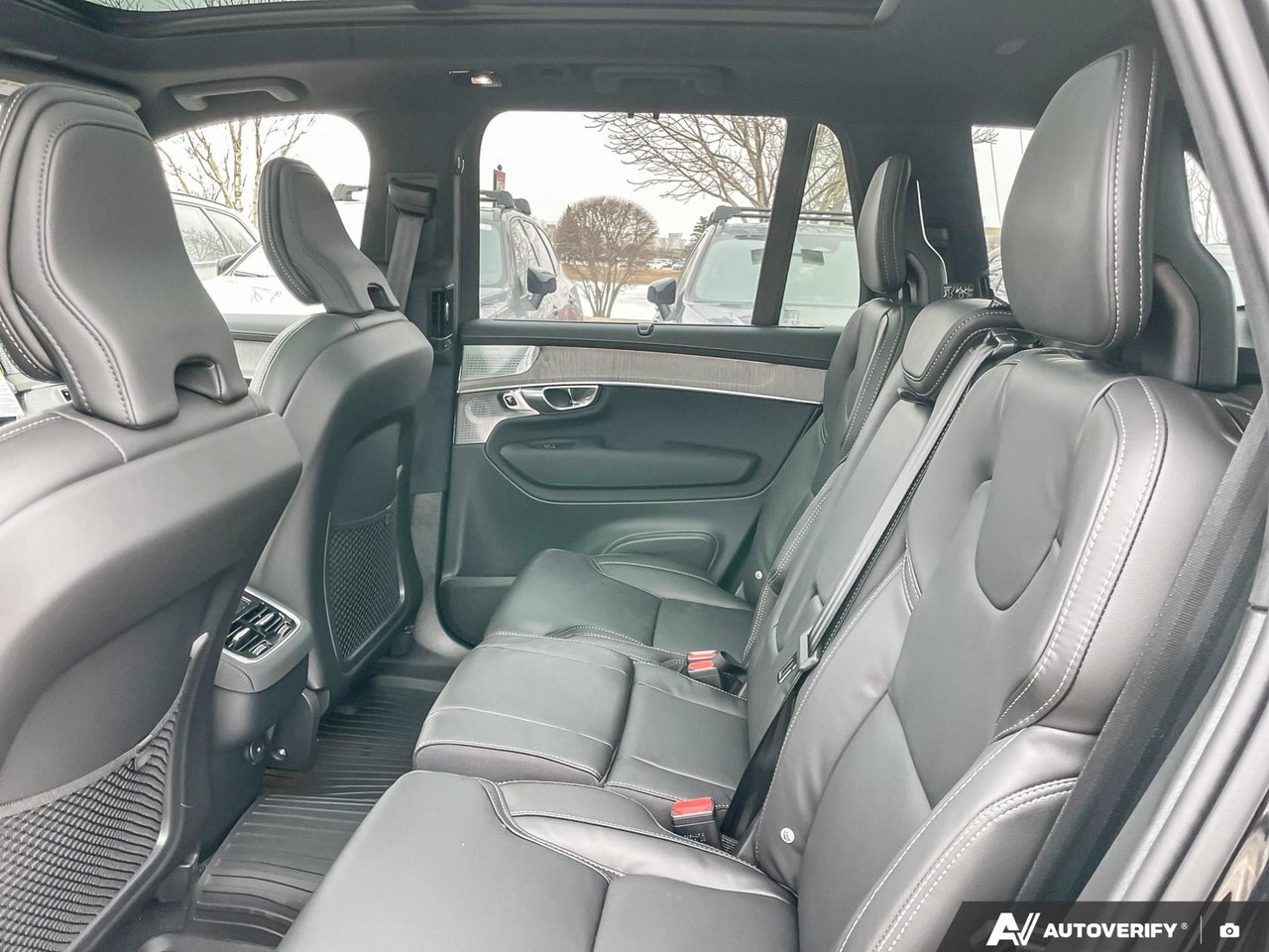 2026 Volvo XC90 Ultra Dark Theme-23