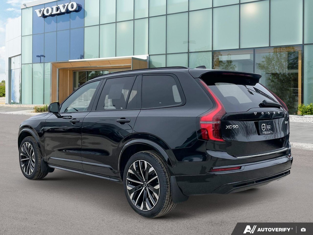 2026 Volvo XC90 Ultra Dark Theme-3