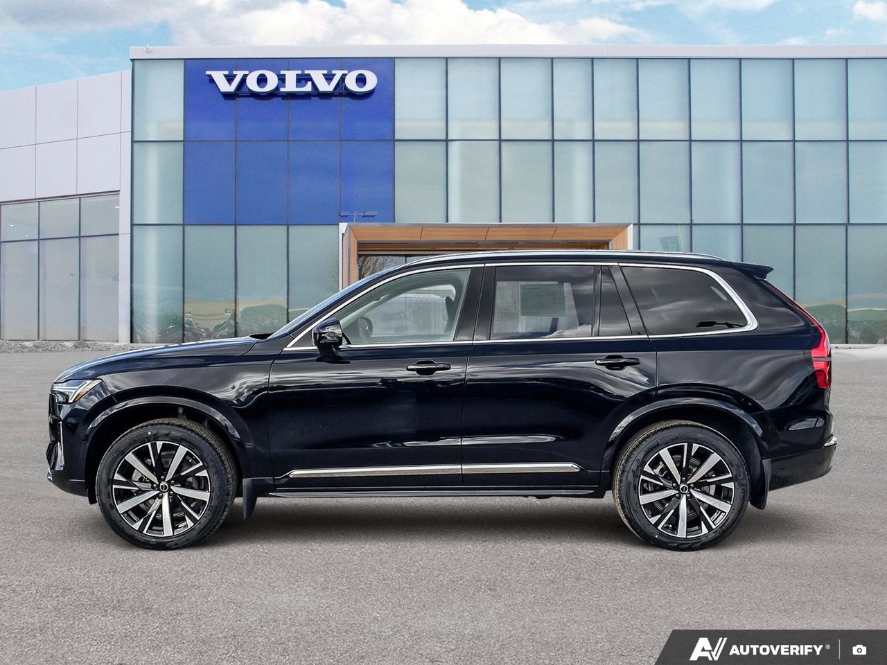 2026 Volvo XC90 Core Bright Theme-1