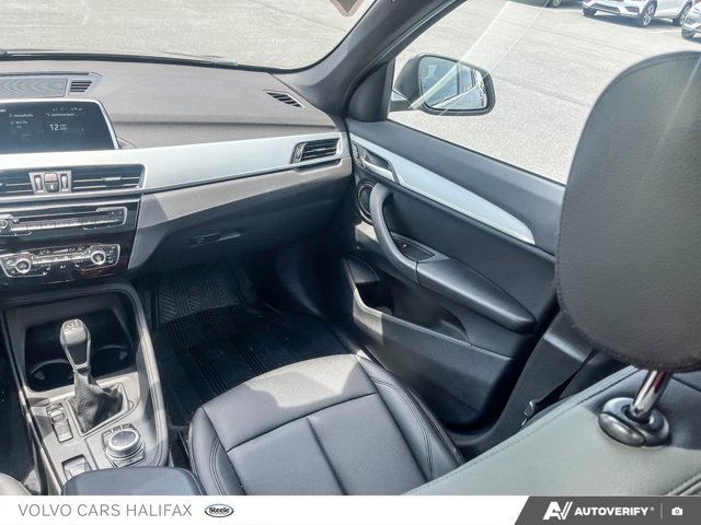 2019 BMW X1 xDrive28i-23