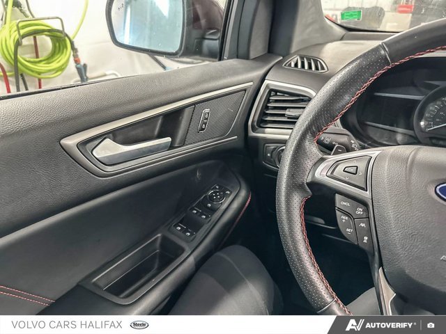 Ford Edge ST Line 2024-15