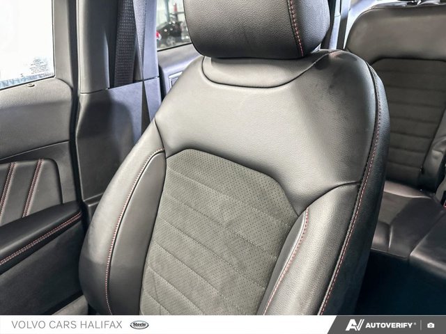 Ford Edge ST Line 2024-18