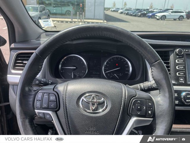 2015 Toyota Highlander Limited-12