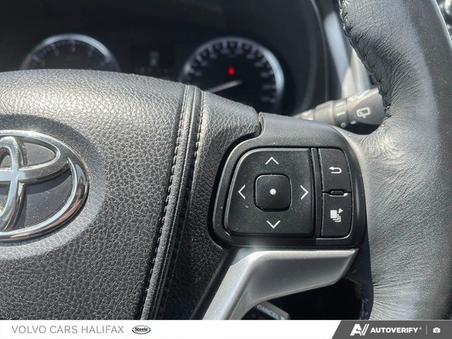 2015 Toyota Highlander Limited-14