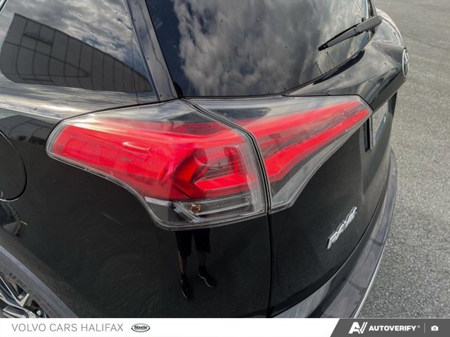 2016 Toyota RAV4 SE-9