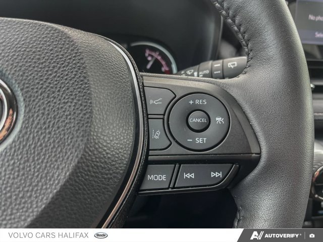 Toyota RAV4 Limited 2022-13