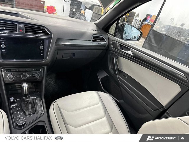 2021 Volkswagen Tiguan Highline-24