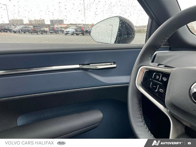 2025 Volvo EX30 Plus-15