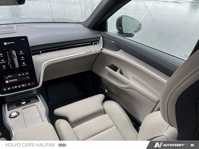 Volvo EX90 Ultra 2025-22