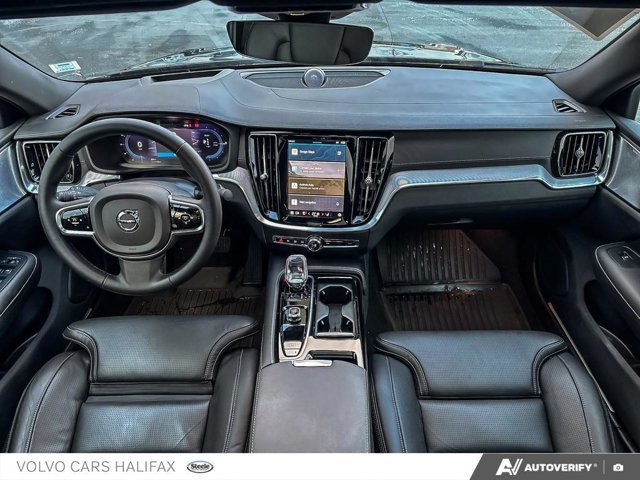 Volvo S60 Plug-In Hybrid Ultra Black Edition 2025-23