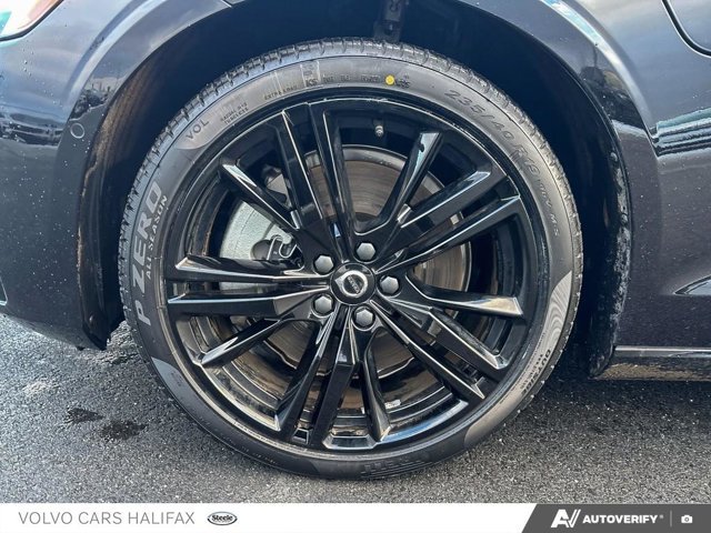 Volvo S60 Plug-In Hybrid Ultra Black Edition 2025-5