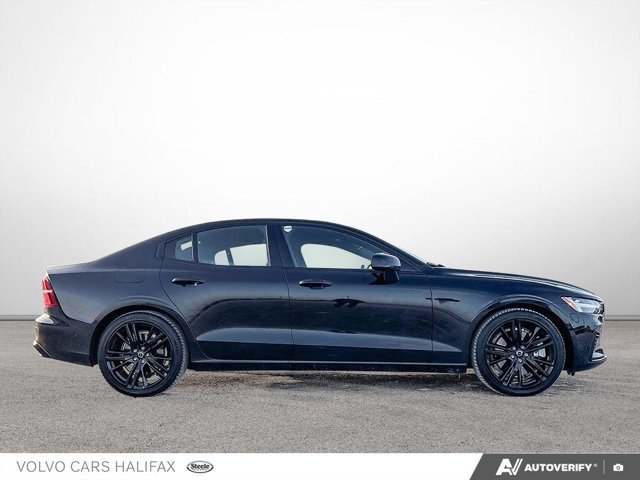Volvo S60 Plug-In Hybrid Ultra Black Edition 2025-2