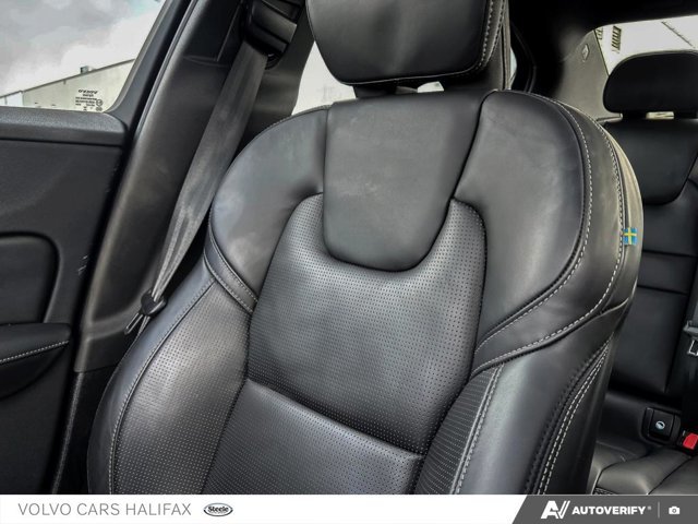 Volvo S60 Plug-In Hybrid Ultra Black Edition 2025-19