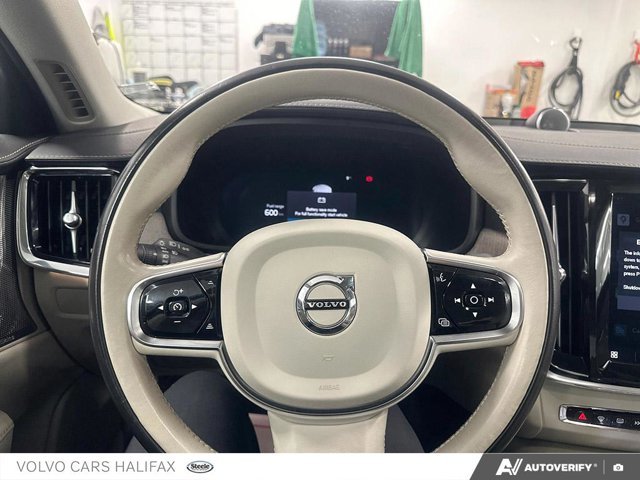 2023 Volvo S90 Ultimate Bright Theme-13