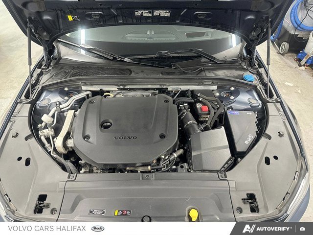 2023 Volvo S90 Ultimate Bright Theme-9