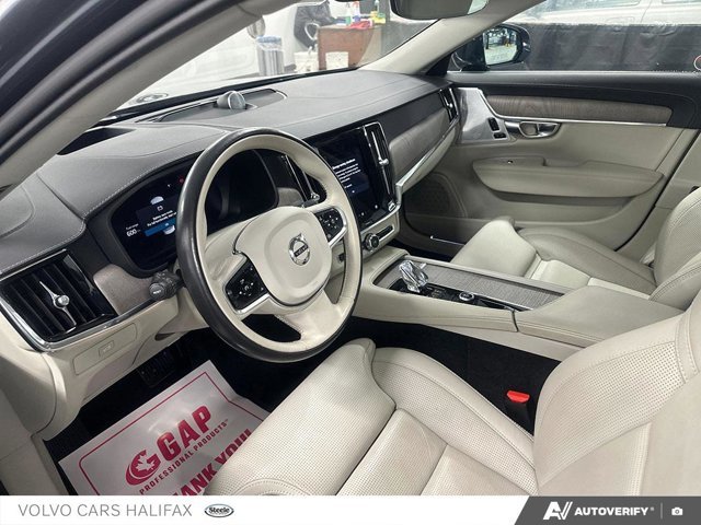 2023 Volvo S90 Ultimate Bright Theme-12