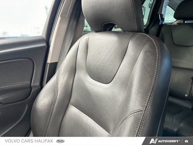 Volvo V60 Cross Country T5 Premier 2017-19