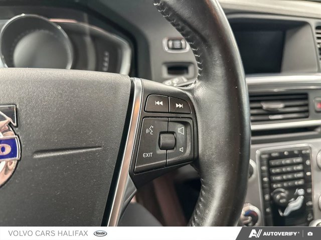 Volvo V60 Cross Country T5 Premier 2017-15
