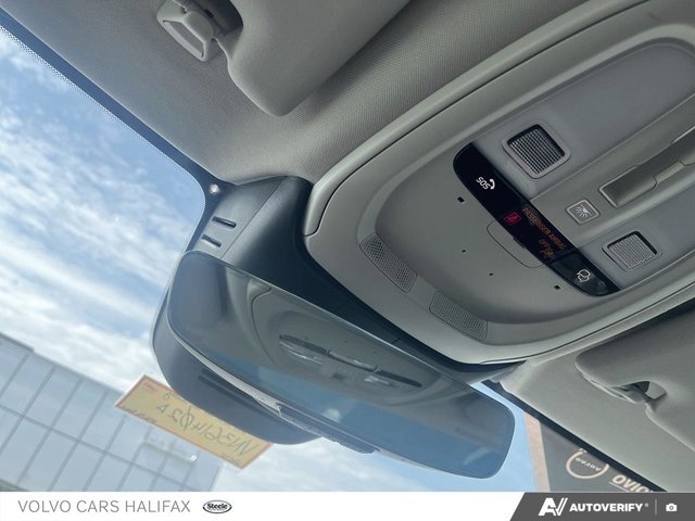 2023 Volvo V60 Cross Country Plus-15