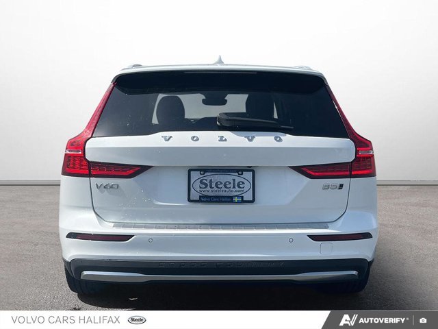 2023 Volvo V60 Cross Country Plus-4