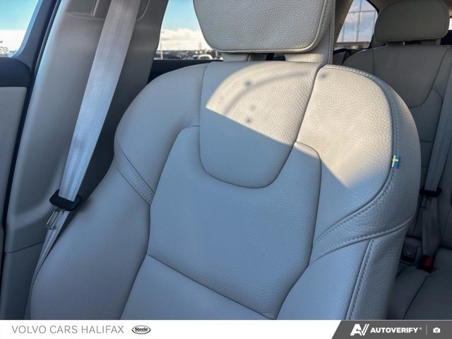 2025 Volvo V60 Cross Country Plus-19