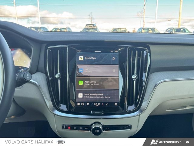 2025 Volvo V60 Cross Country Plus-18