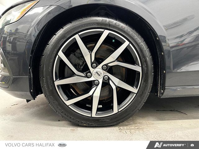 Volvo V60 Momentum 2020-5