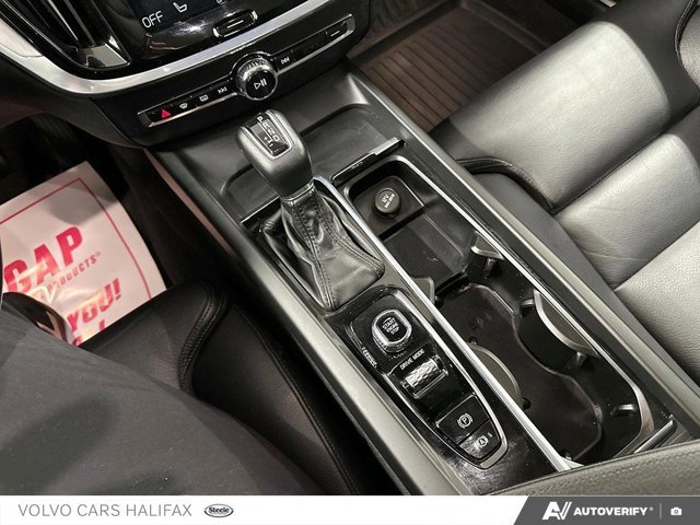 Volvo V60 Momentum 2020-16