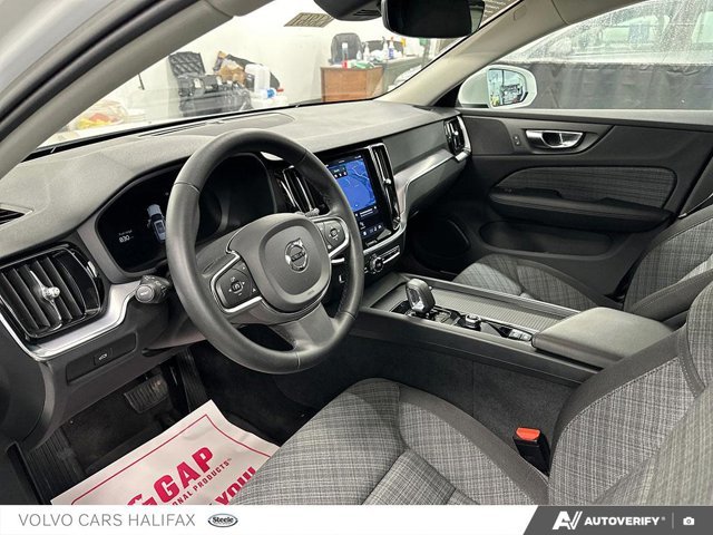 2023 Volvo V60 Core-12