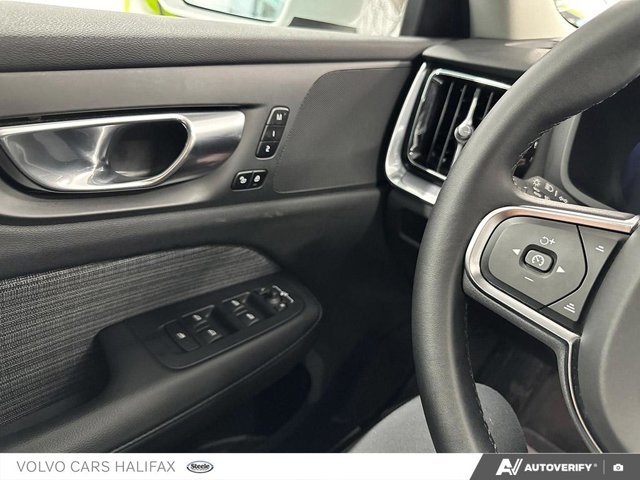 2023 Volvo V60 Core-16