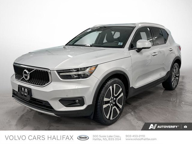Volvo XC40 Momentum 2021-0