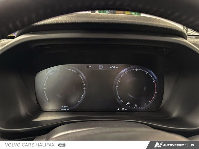 Volvo XC40 Momentum 2021-14