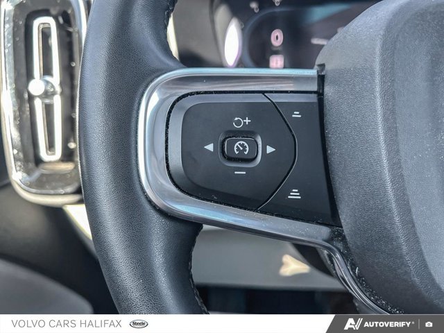 2023 Volvo XC40 Ultimate Dark Theme-13