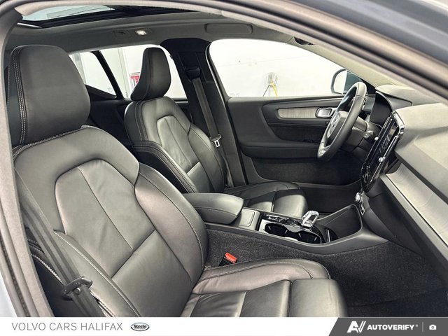2023 Volvo XC40 Ultimate Bright Theme-21