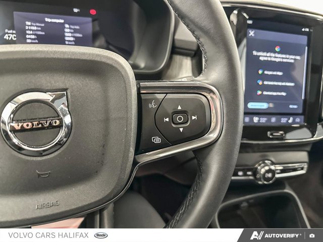 2024 Volvo XC40 Plus Dark Theme-15