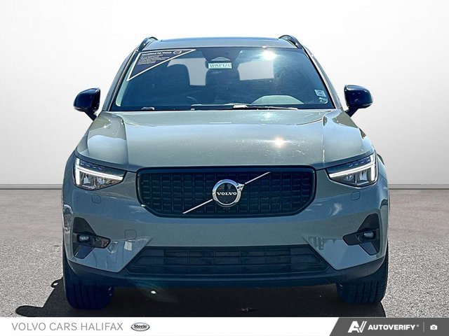 2024 Volvo XC40 Plus Dark Theme-1