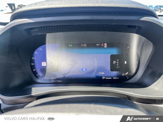 Volvo XC40 Plus Dark Theme 2025-13