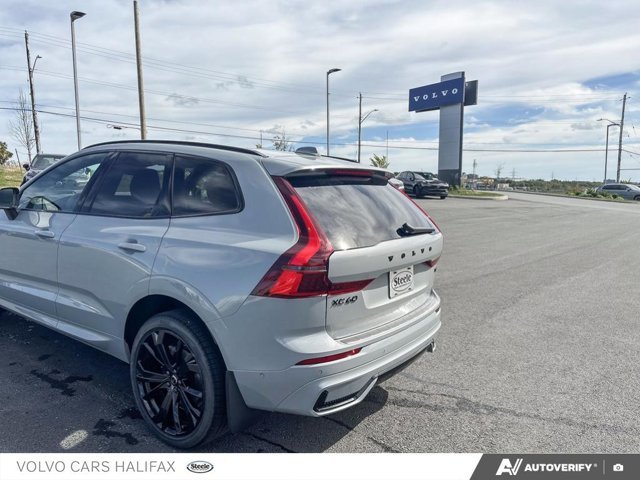 2026 Volvo XC60 Plug-In Hybrid Ultra Black Edition-10