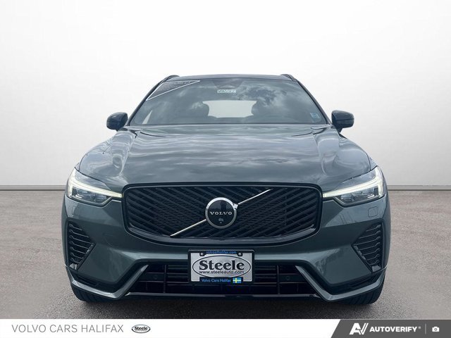 2026 Volvo XC60 Plug-In Hybrid Plus Dark Theme-1