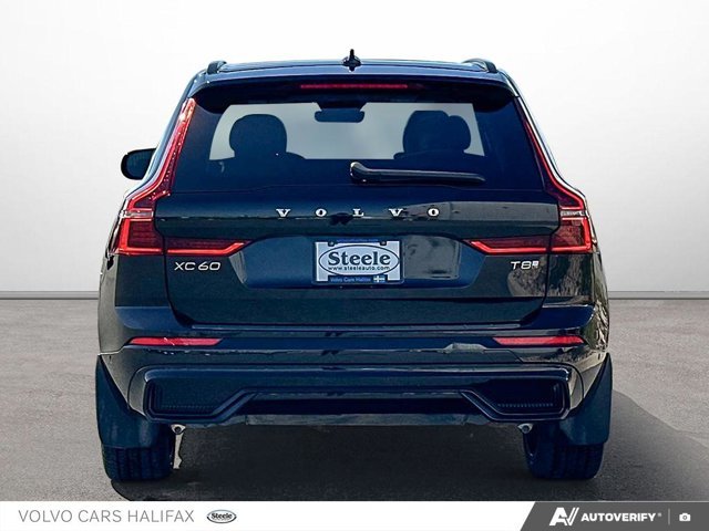 2026 Volvo XC60 Plug-In Hybrid Ultra Dark Theme-4