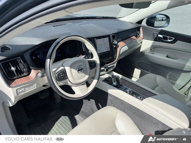 2022 Volvo XC60 Recharge Inscription Expression-11