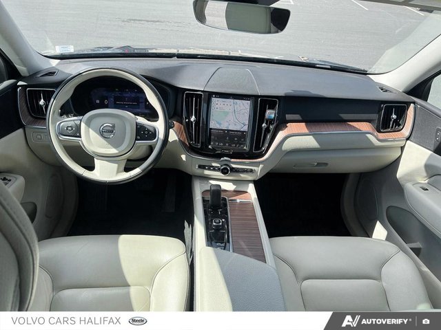 2022 Volvo XC60 Recharge Inscription Expression-22