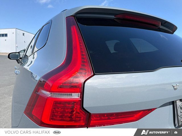 Volvo XC60 Recharge Ultimate Dark Theme 2023-9