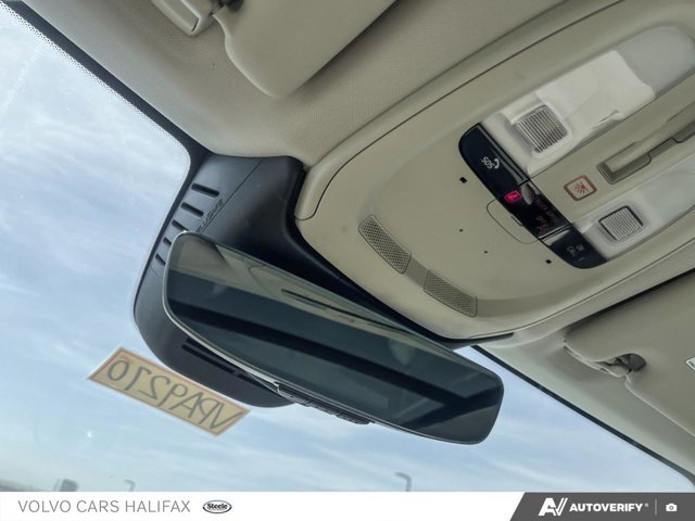 2022 Volvo XC60 Inscription-18