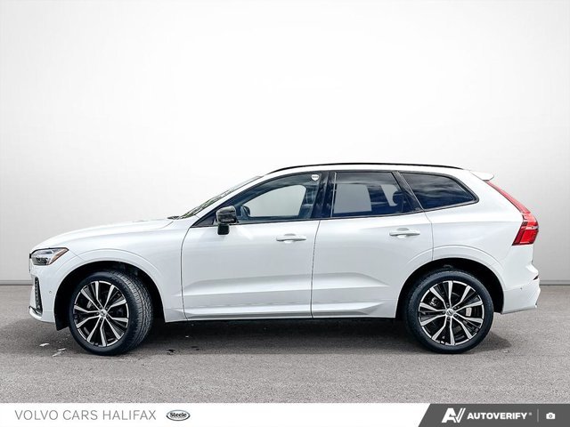Volvo XC60 Plus Dark Theme 2024-2