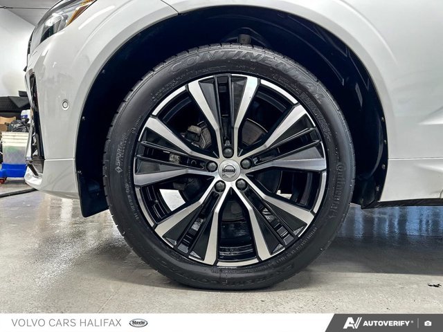 Volvo XC60 Plus Dark Theme 2024-5
