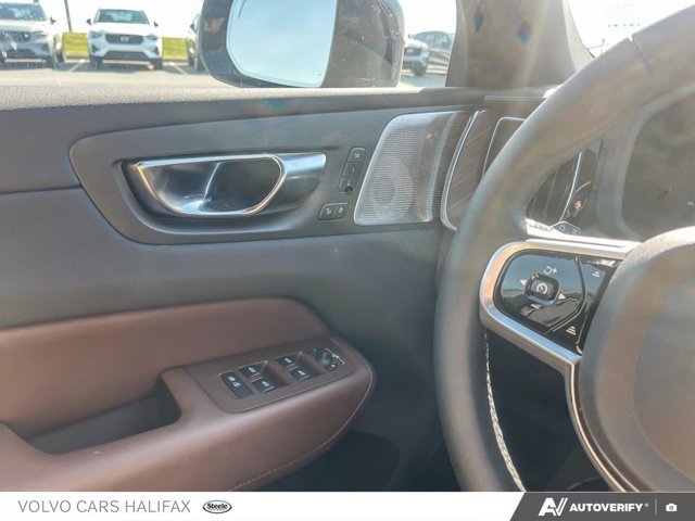 2024 Volvo XC60 Ultimate Dark Theme-14