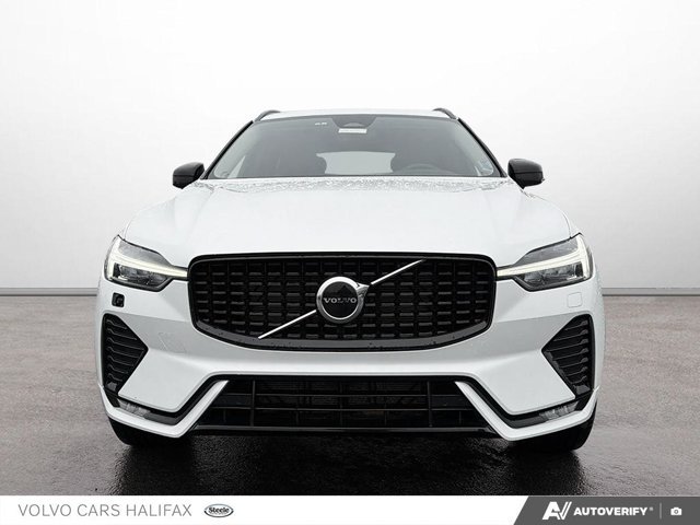 Volvo XC60 Core Dark Theme 2024-1